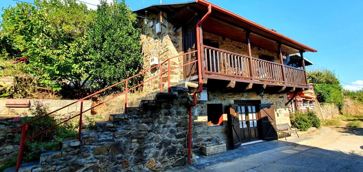 Chalet Santa Teresa - Ponferrada (El Bierzo, León) - Housity