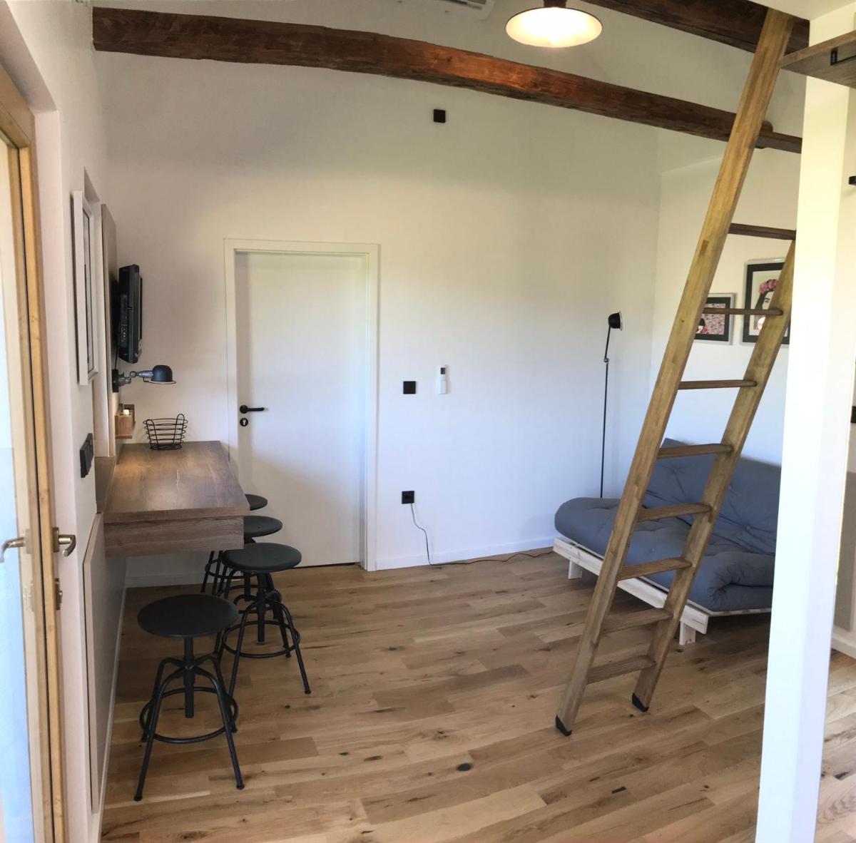 Village Apartments - Housity