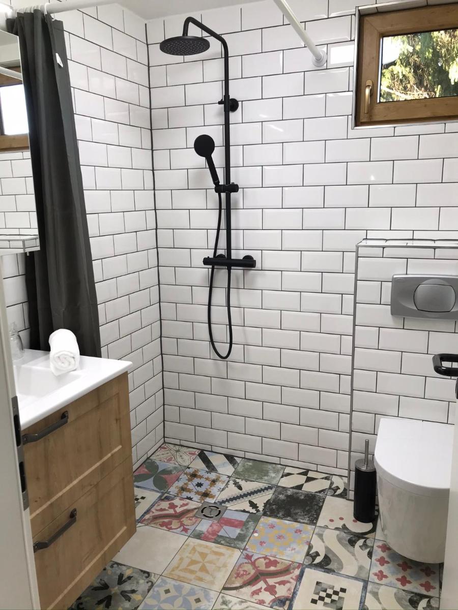 Village Apartments - Housity