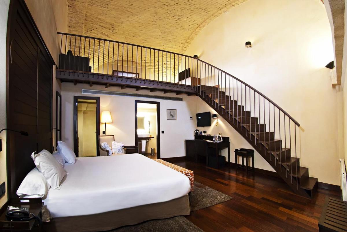 Cama o camas de una habitación en Hotel Convento Aracena & SPA