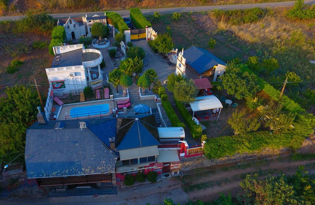 Chalet Santa Teresa - Ponferrada (El Bierzo, León) - Housity