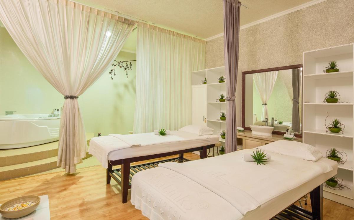 Sea Links Beach Hotel - Housity