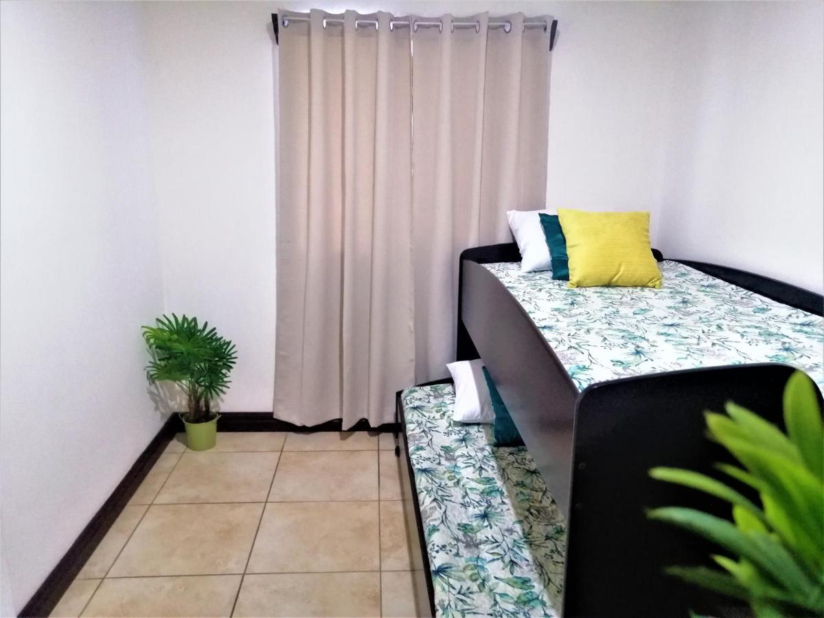 Kubo Apartment Private 2 Bedrooms 5 mins SJO Airport with AC - Housity