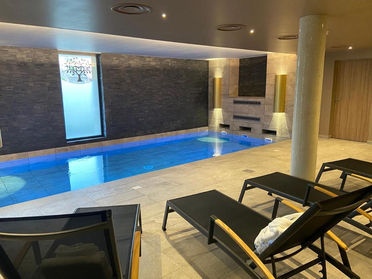 Piscine de l'établissement Aiden by Best Western T'aim Hotel & SPA ou située à proximité