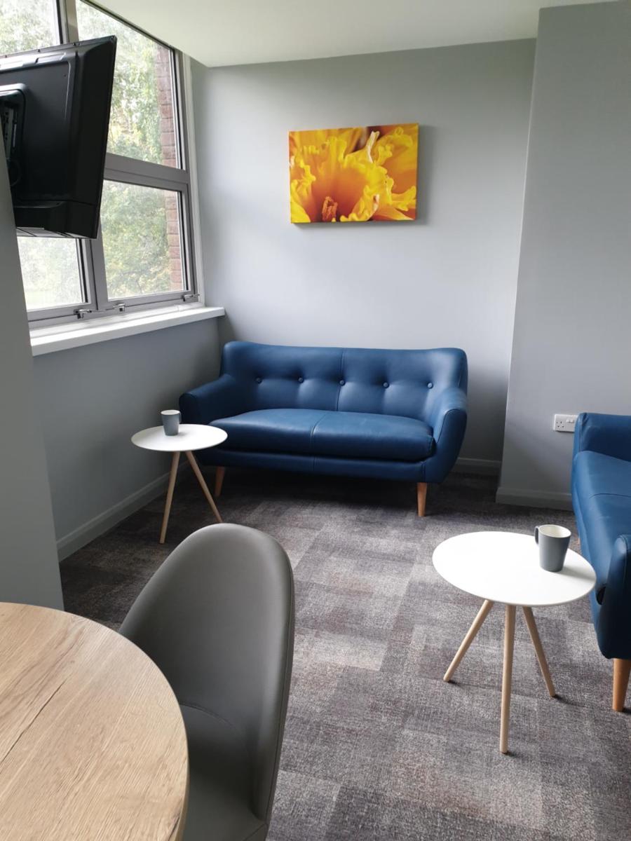 The Spires Serviced Apartments Cardiff - Housity