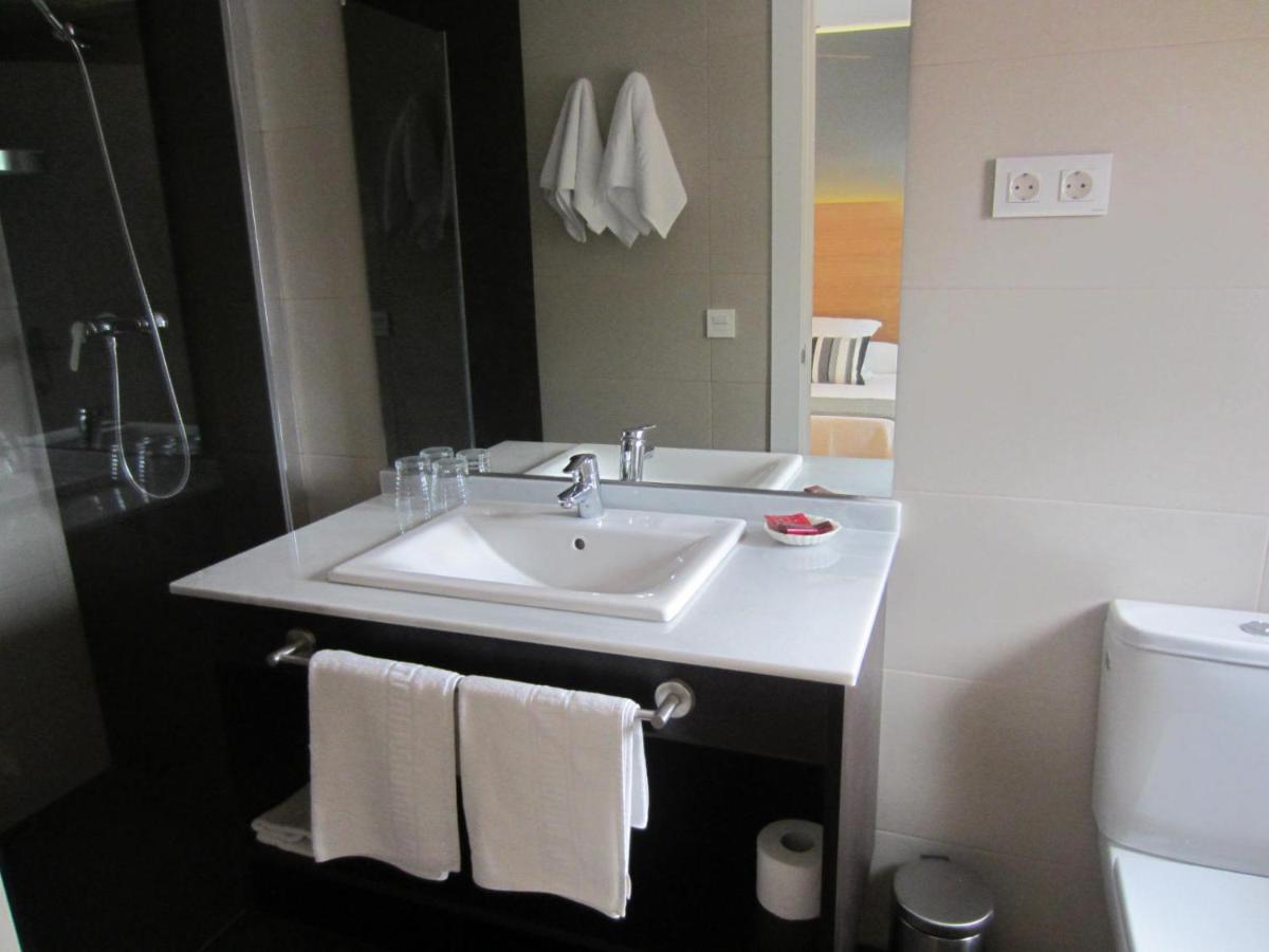 Hotel Llorca - Housity