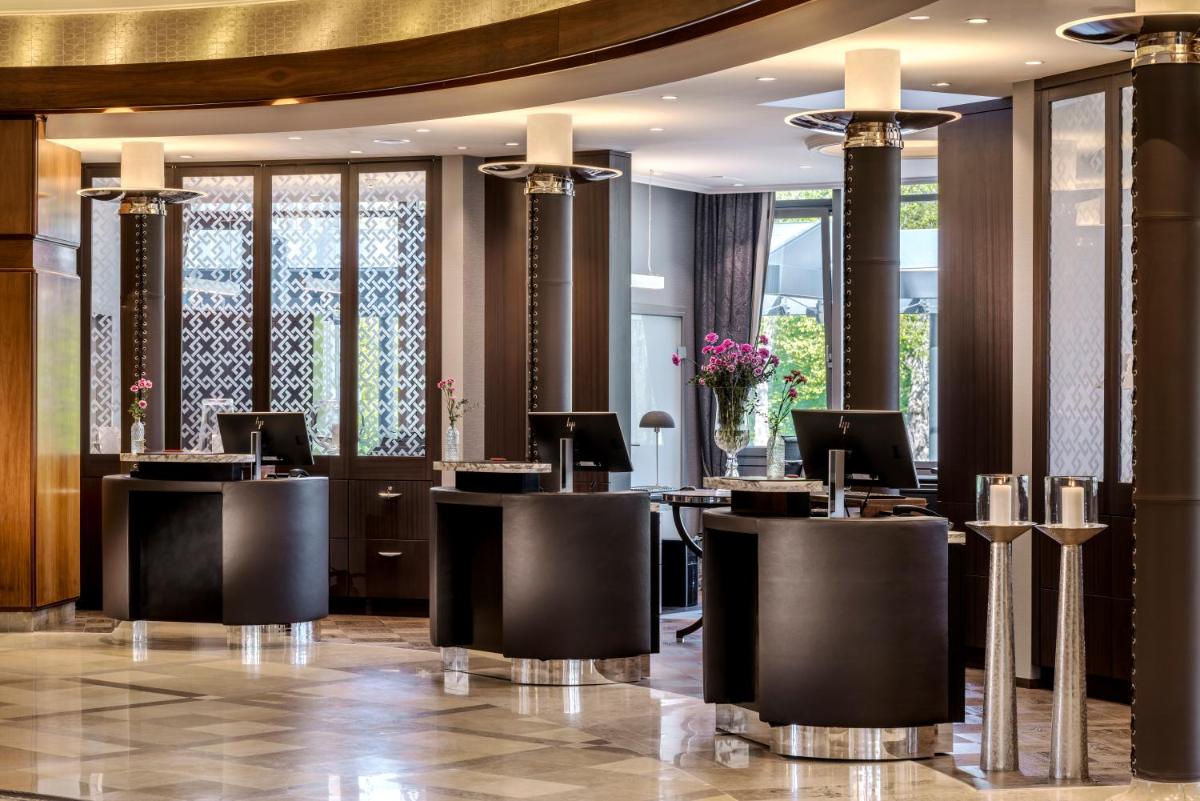 Ein Restaurant oder anderes Speiselokal in der Unterkunft Parkhotel Bremen – ein Mitglied der Hommage Luxury Hotels Collection