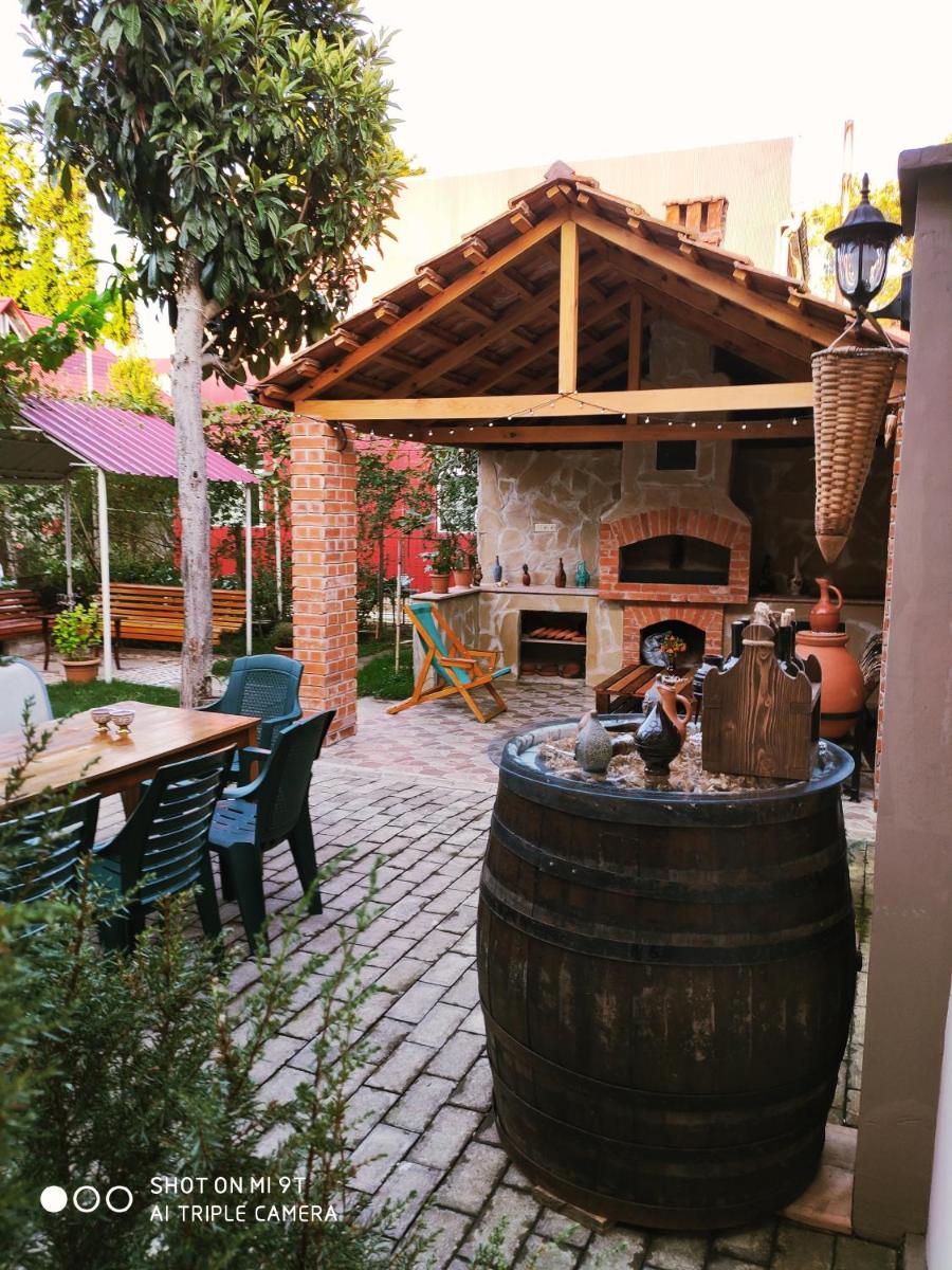 Guesthouse Mery - Housity