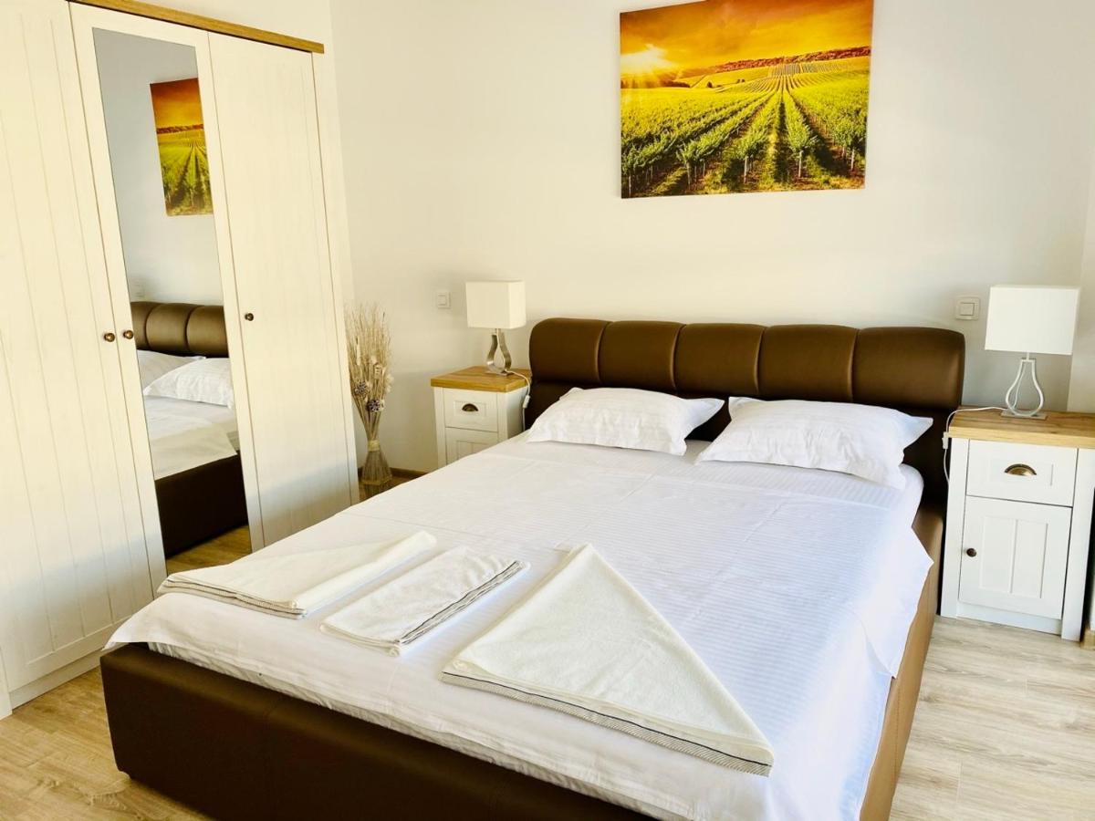 Snagov Lake Apartments - Club Lac Snagov - Housity