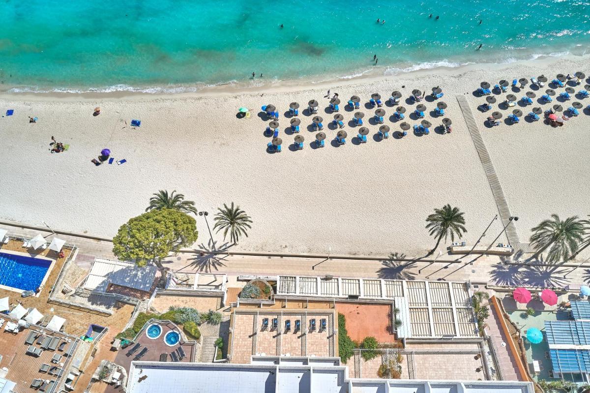 Playa de o cerca de este hotel