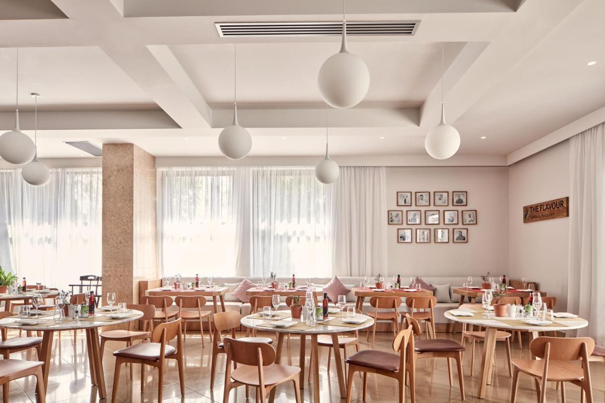 Atlantica Marmari Palace - Housity