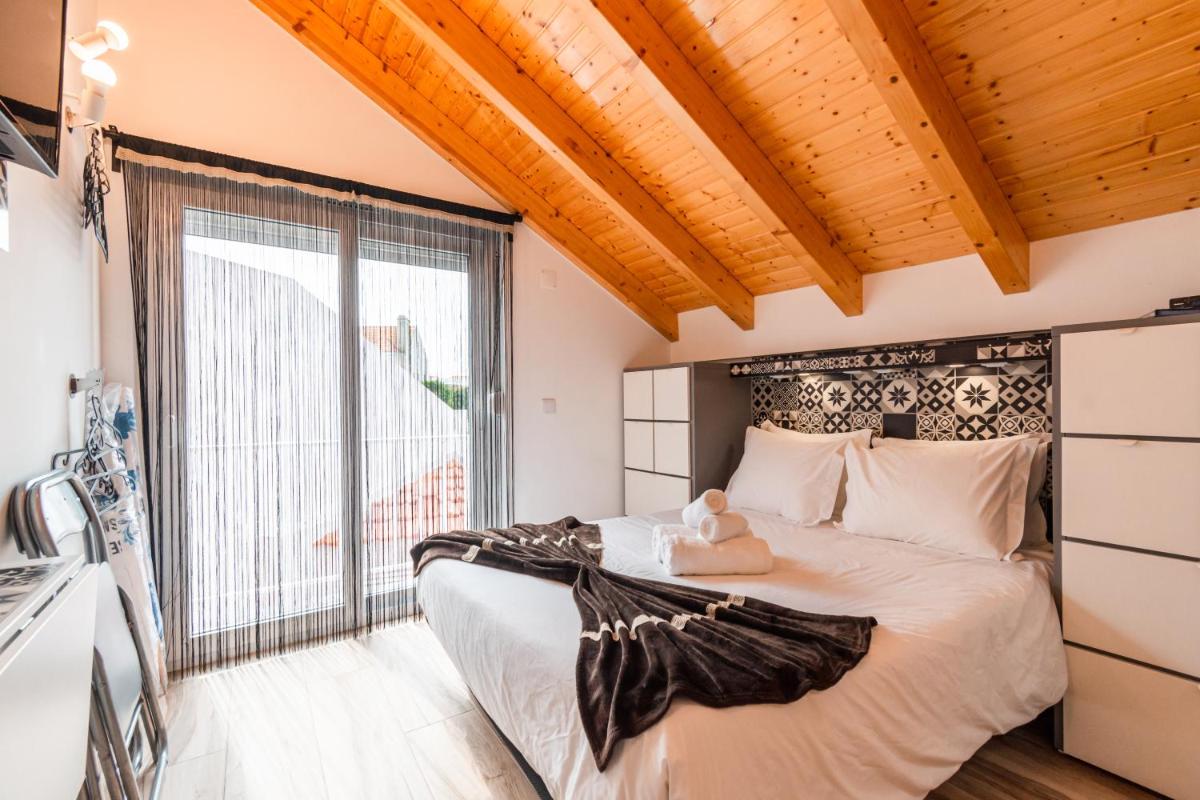 Casa das Rendas by CosyCasa Praia Peniche - Housity