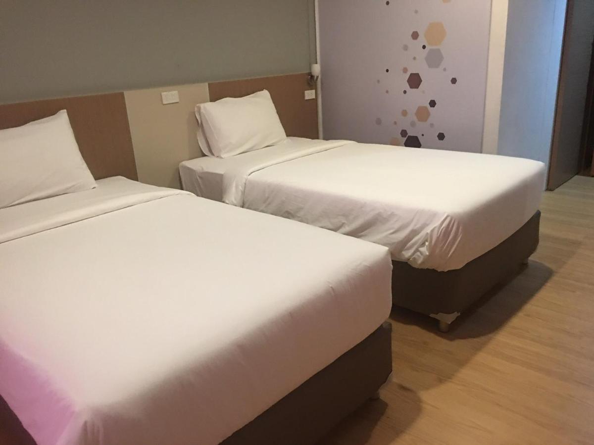 Ingnaam Hotel - Housity