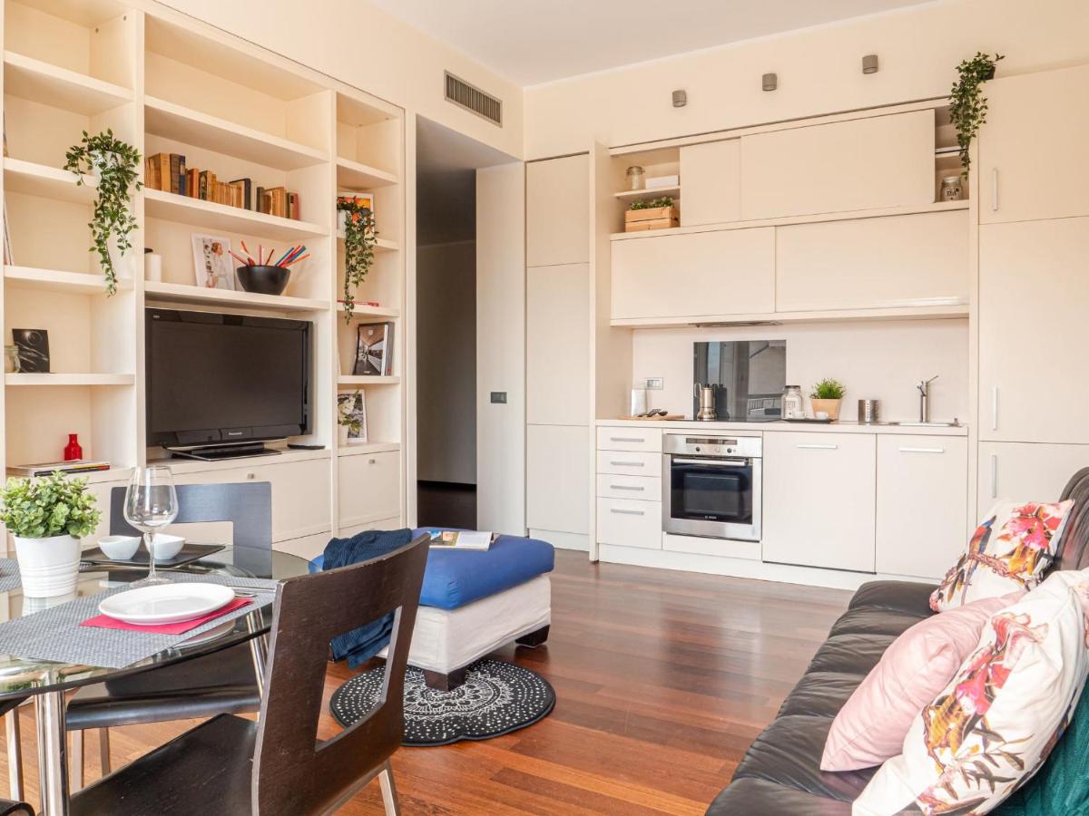 The Best Rent - Bright two rooms apartment near Cattolica University - Housity