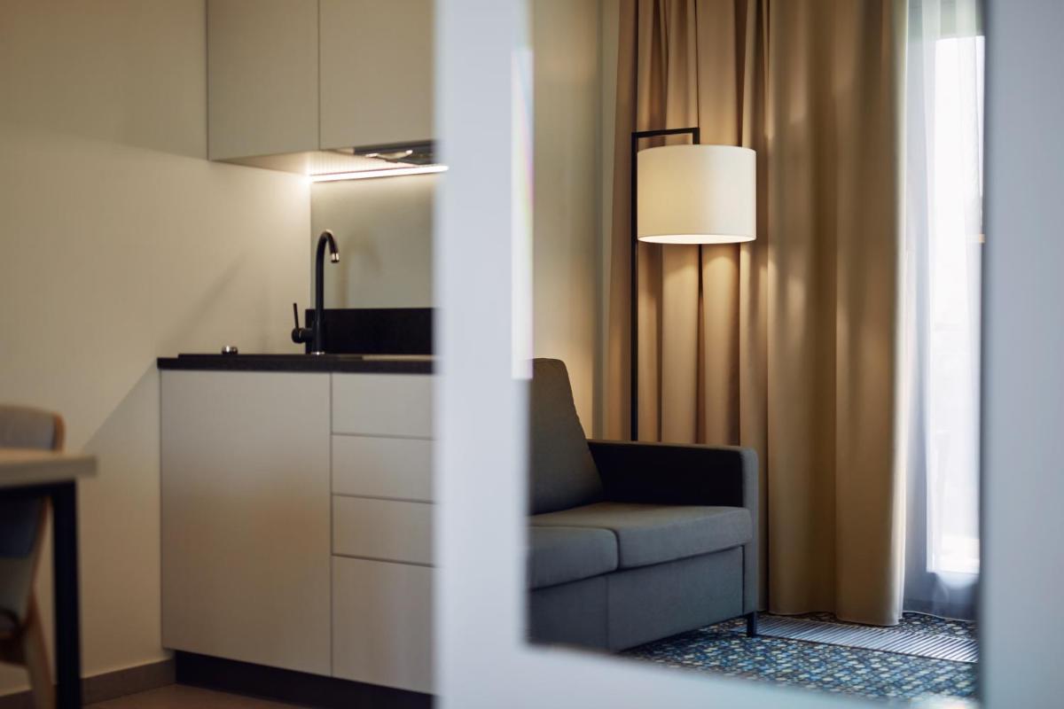 Bristol Aparthotel - Housity