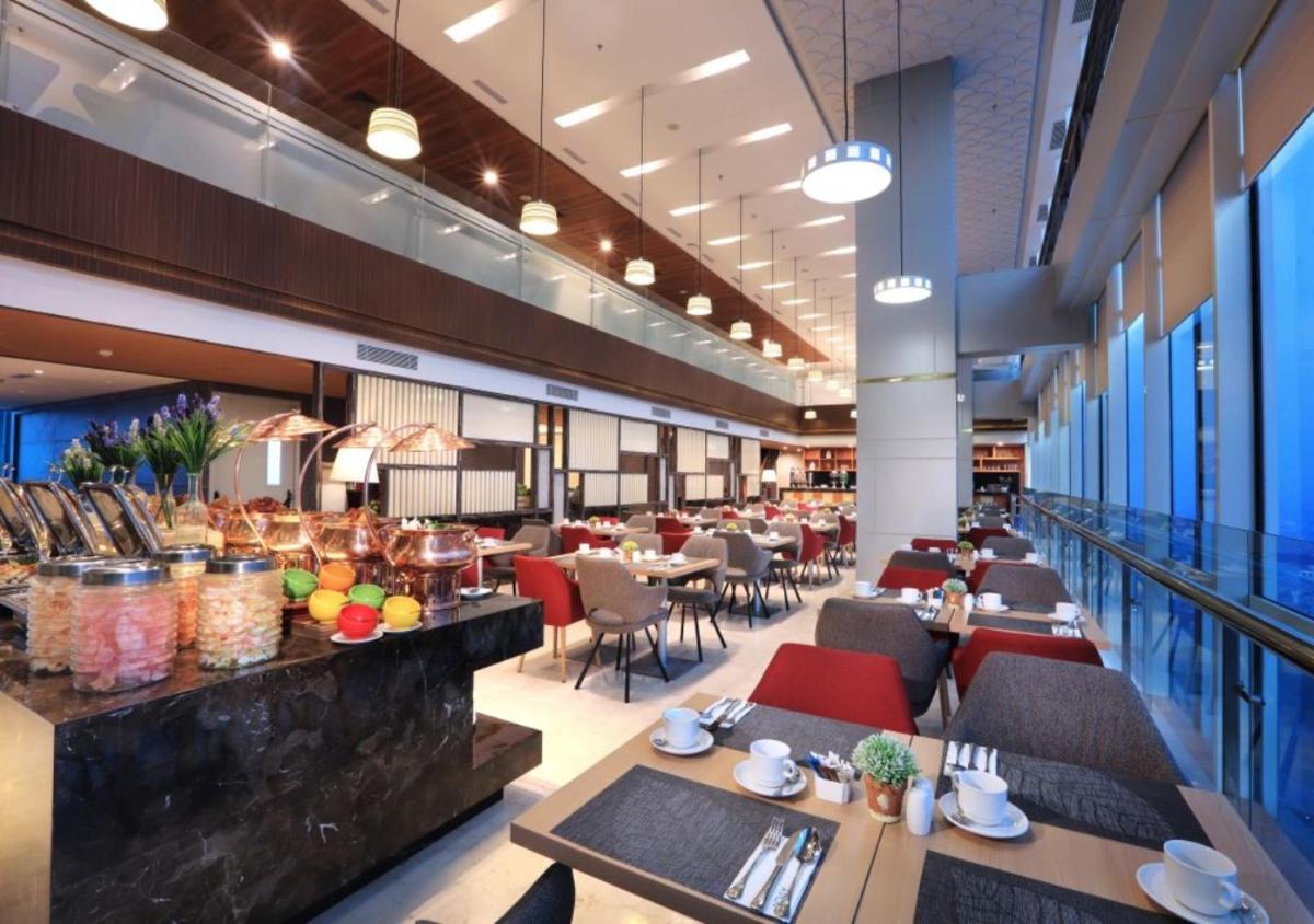 Aston Kartika Grogol Hotel & Conference Center - Housity
