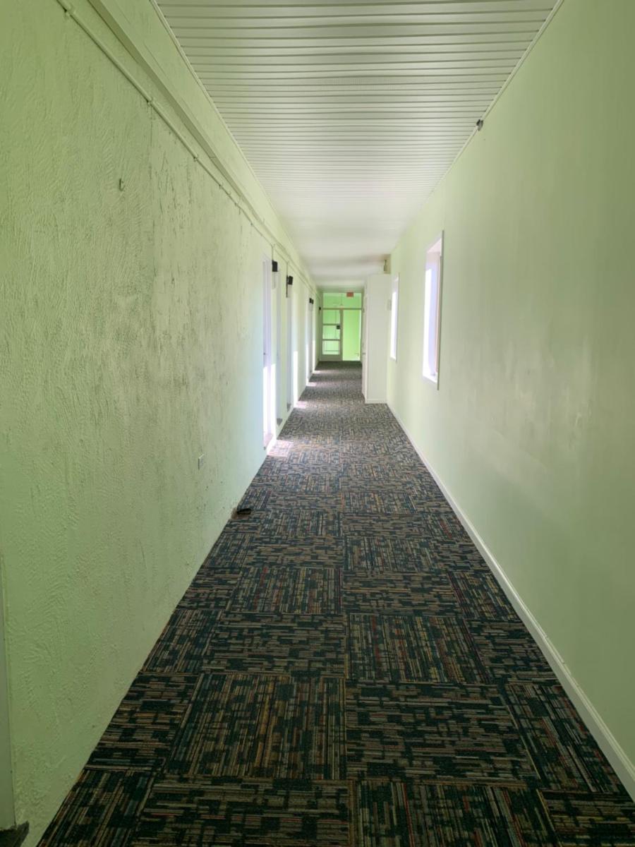 Lake Inn - Housity