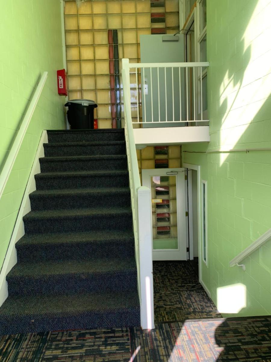 Lake Inn - Housity