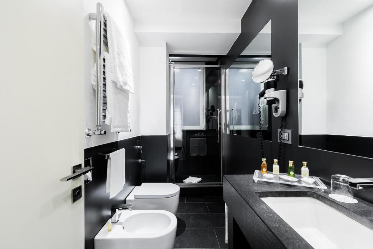 Hotel Mancino 12 - Housity