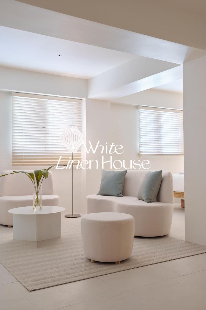White Linen House - Housity
