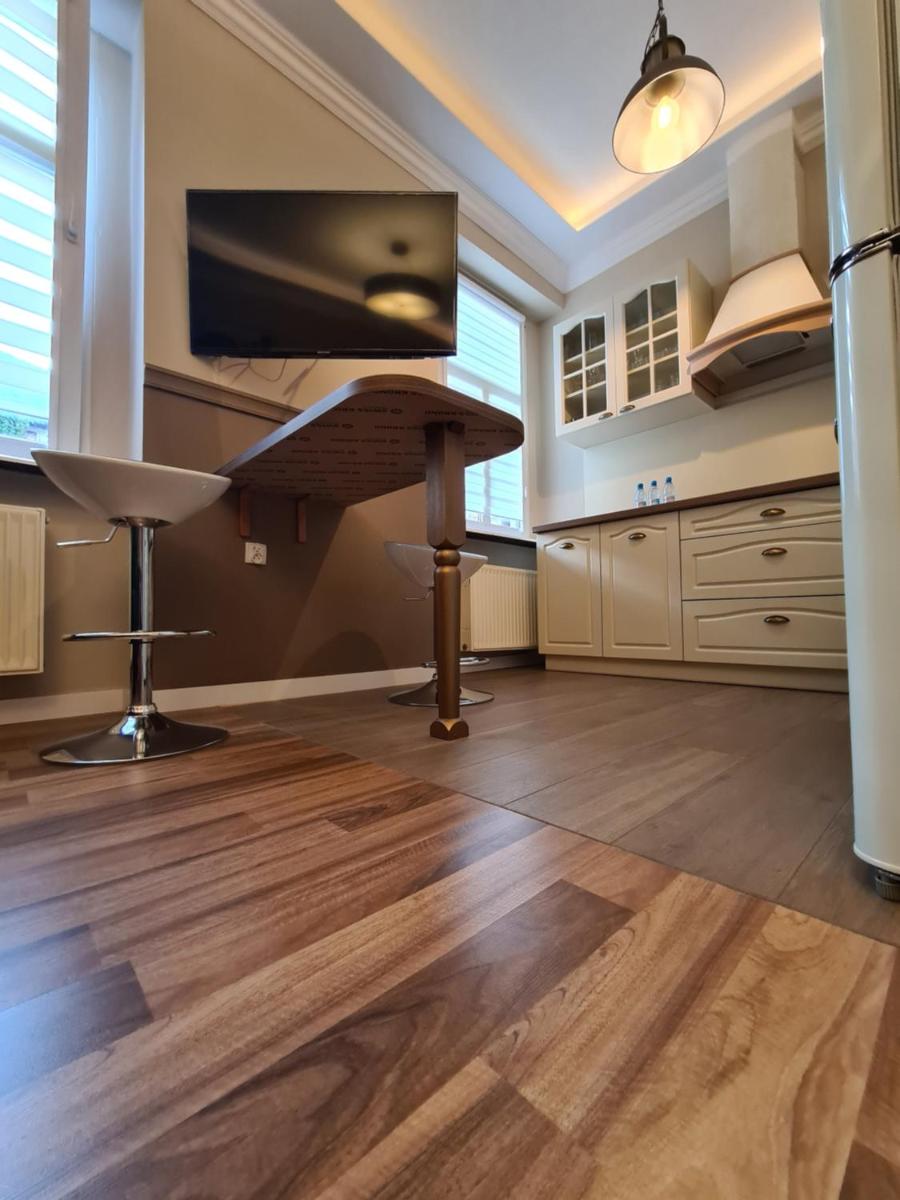 APART LuX BRISTOL - Housity