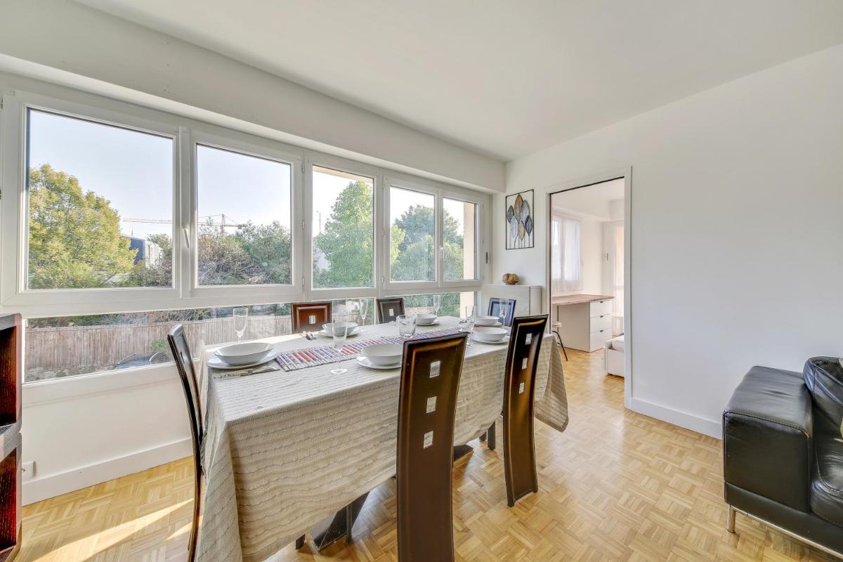 Chic apart Versailles Castle - Housity