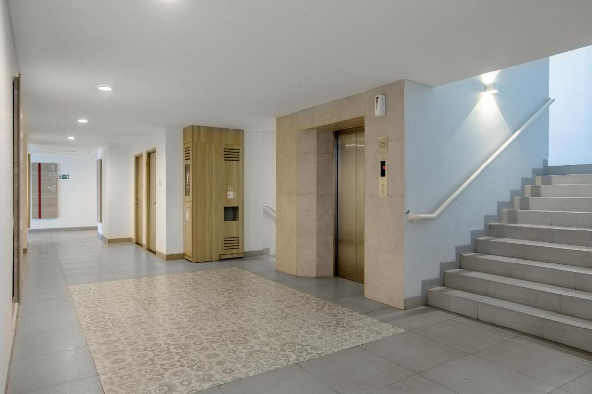 Carani Hotel Yogyakarta - Housity