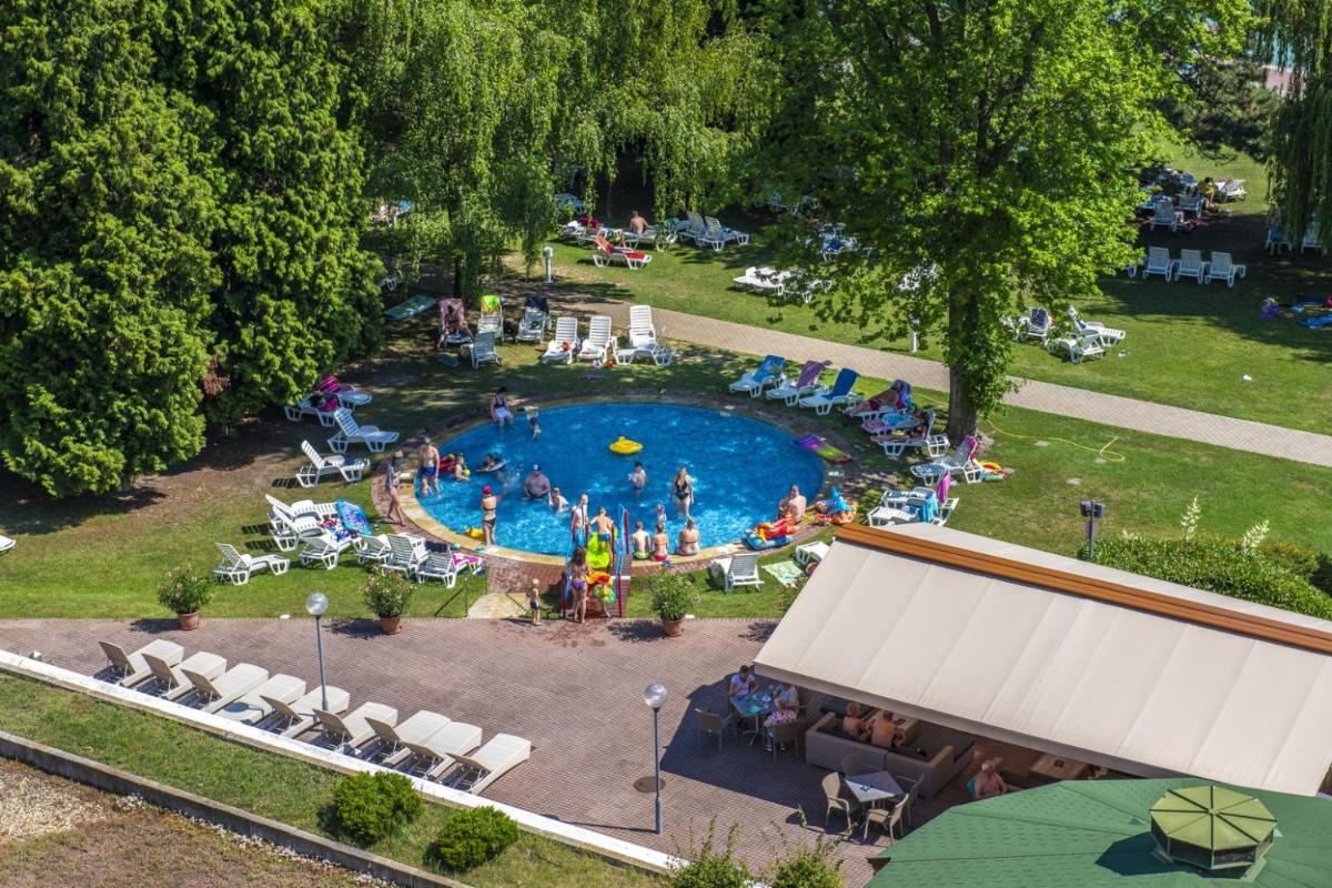 Hotel Club Tihany - Housity