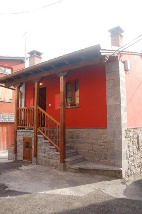 Apartamentos Rurales Les Martes - Housity