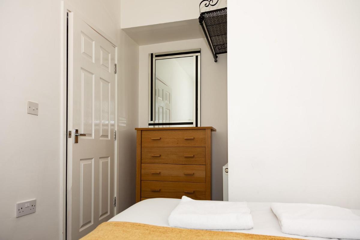 Alexander Apartments Roker - Housity