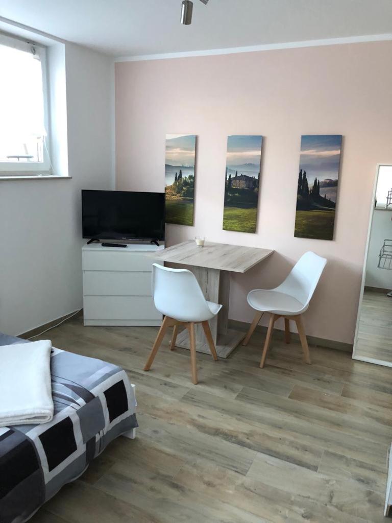 Ferienwohnungen Lamisto am Waldesrand - Housity