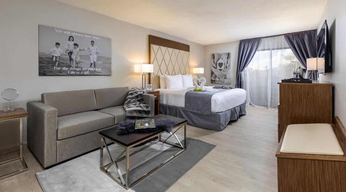 Palazzo Lakeside Hotel - Housity