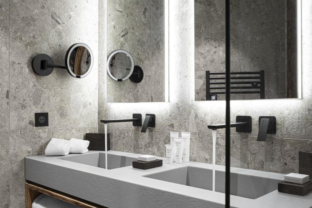 Salle de bains dans l'établissement Hotel Le Chabichou