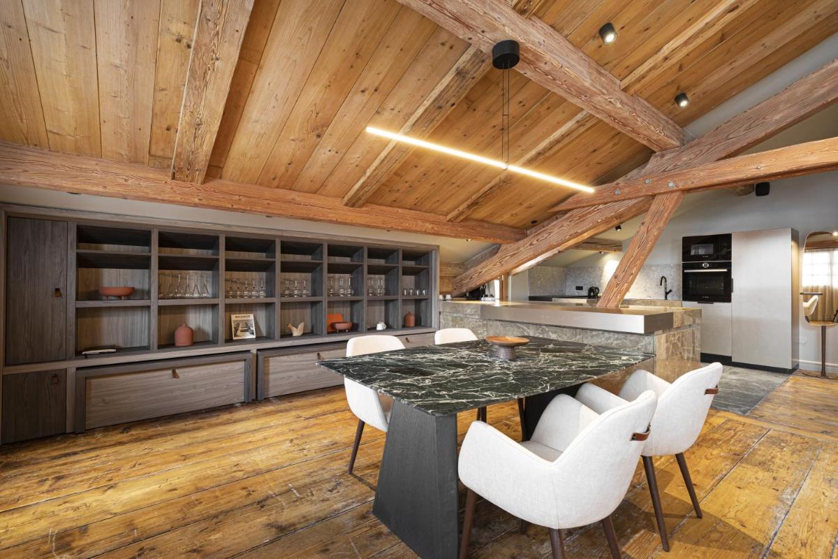 Cuisine ou kitchenette dans l'établissement Hotel Le Chabichou