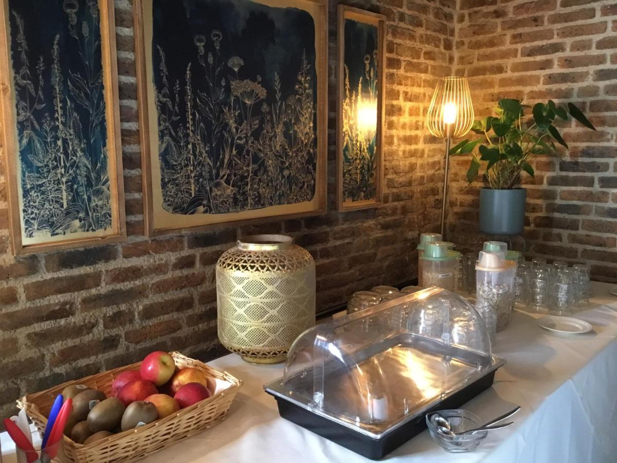 Hotel Steensel - Housity
