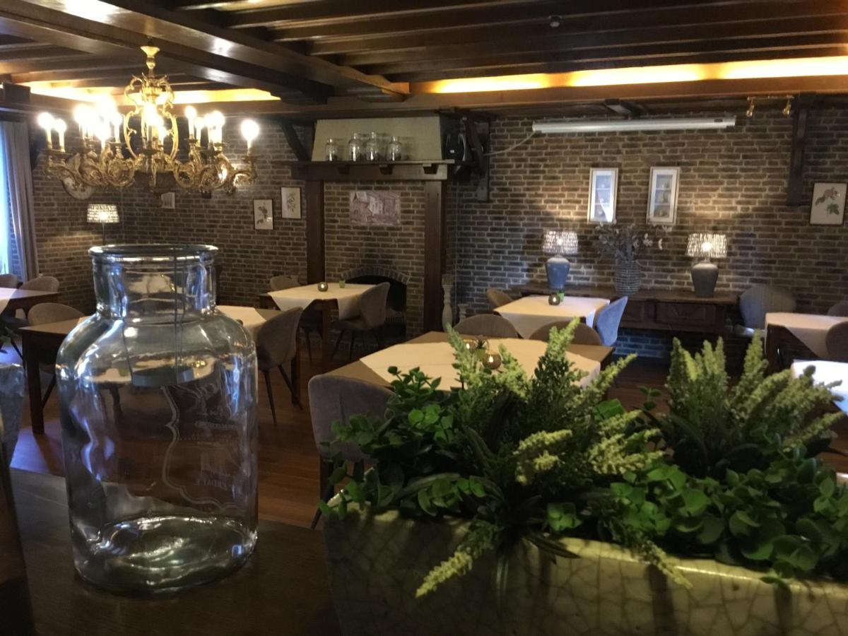 Hotel Steensel - Housity