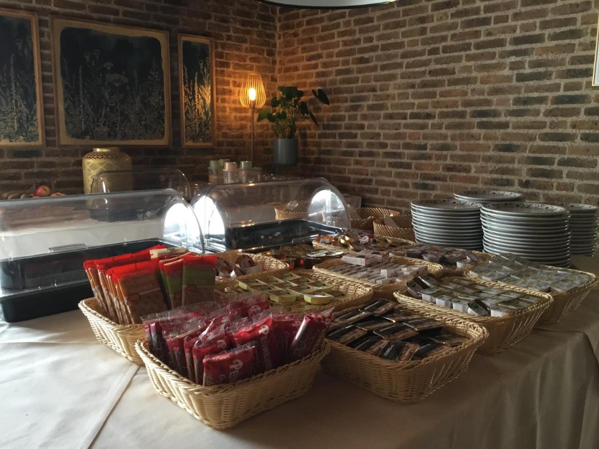 Hotel Steensel - Housity