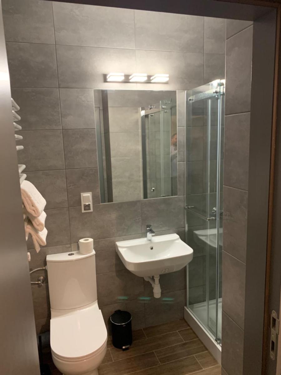 Vesna Rooms MTP - Housity