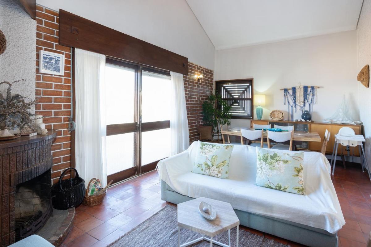 Beach Shell House - Housity