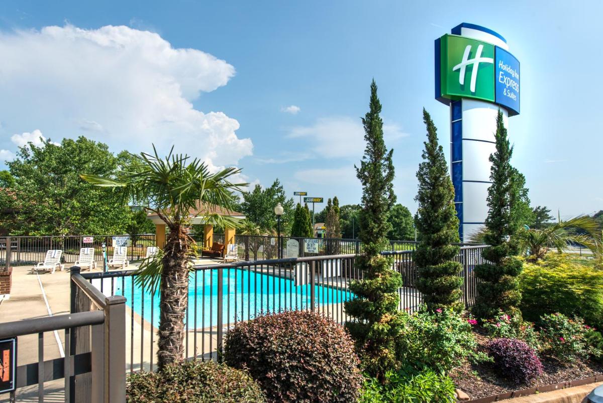 Holiday Inn Express Hotel & Suites Anderson I-85 - HWY 76, Exit 19B by IHG - Housity