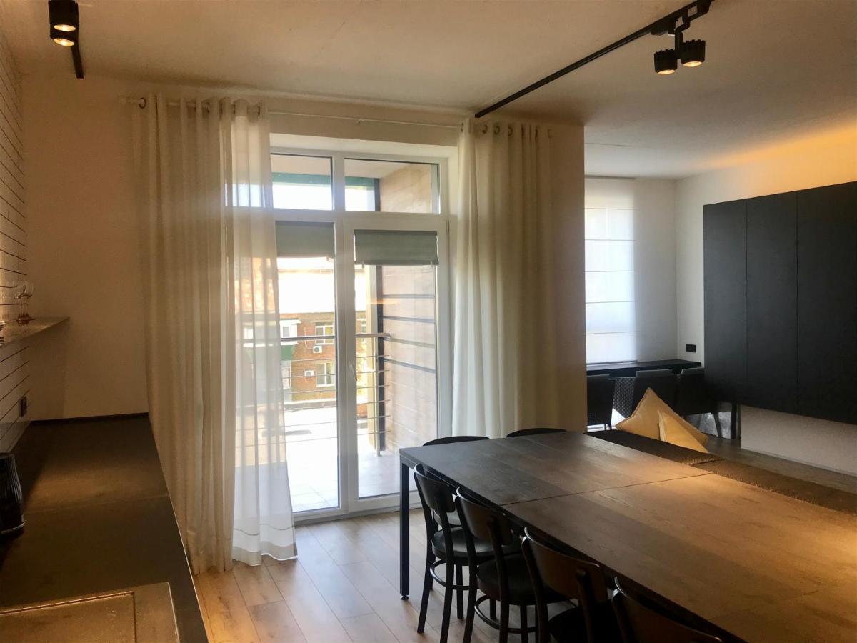 Suitetrails - Stylish 1 bedroom studio near Most City