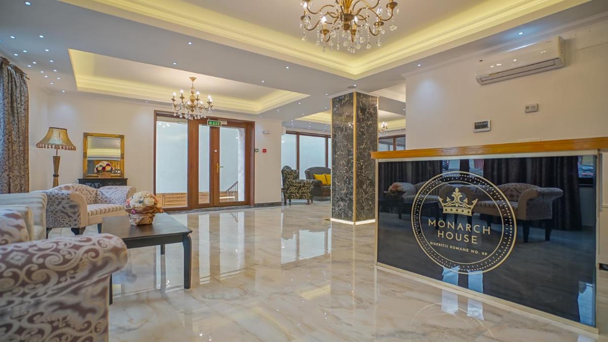 Monarch House - Housity