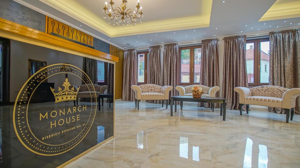 Monarch House - Housity