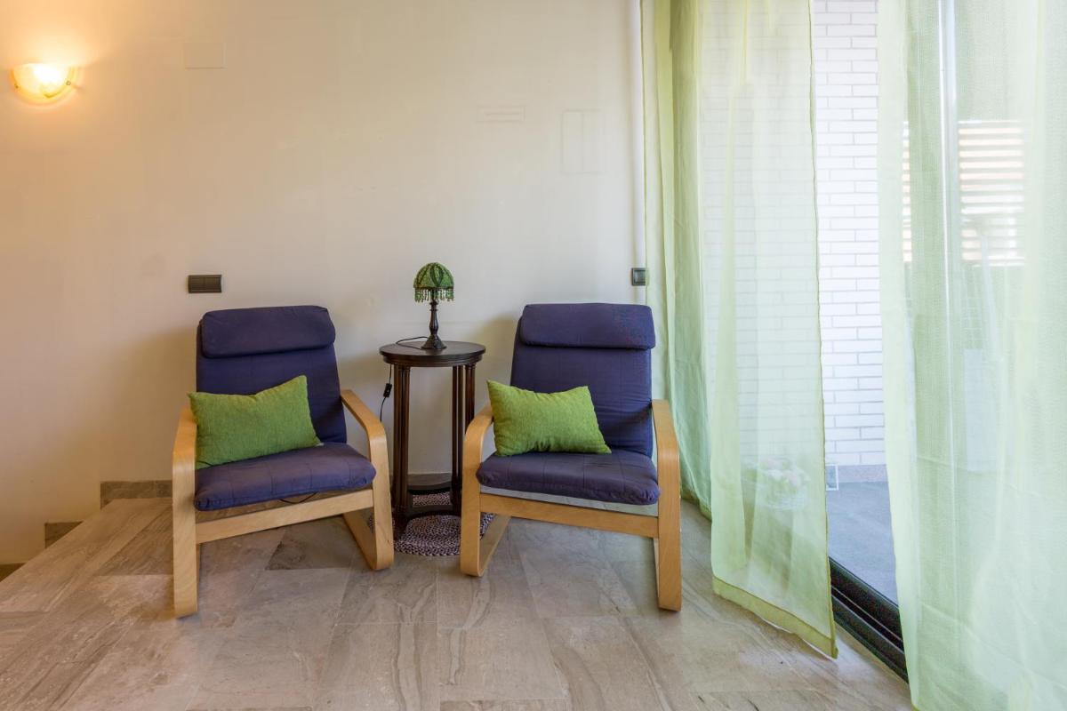Hauzify I Apartament Altamira - Housity