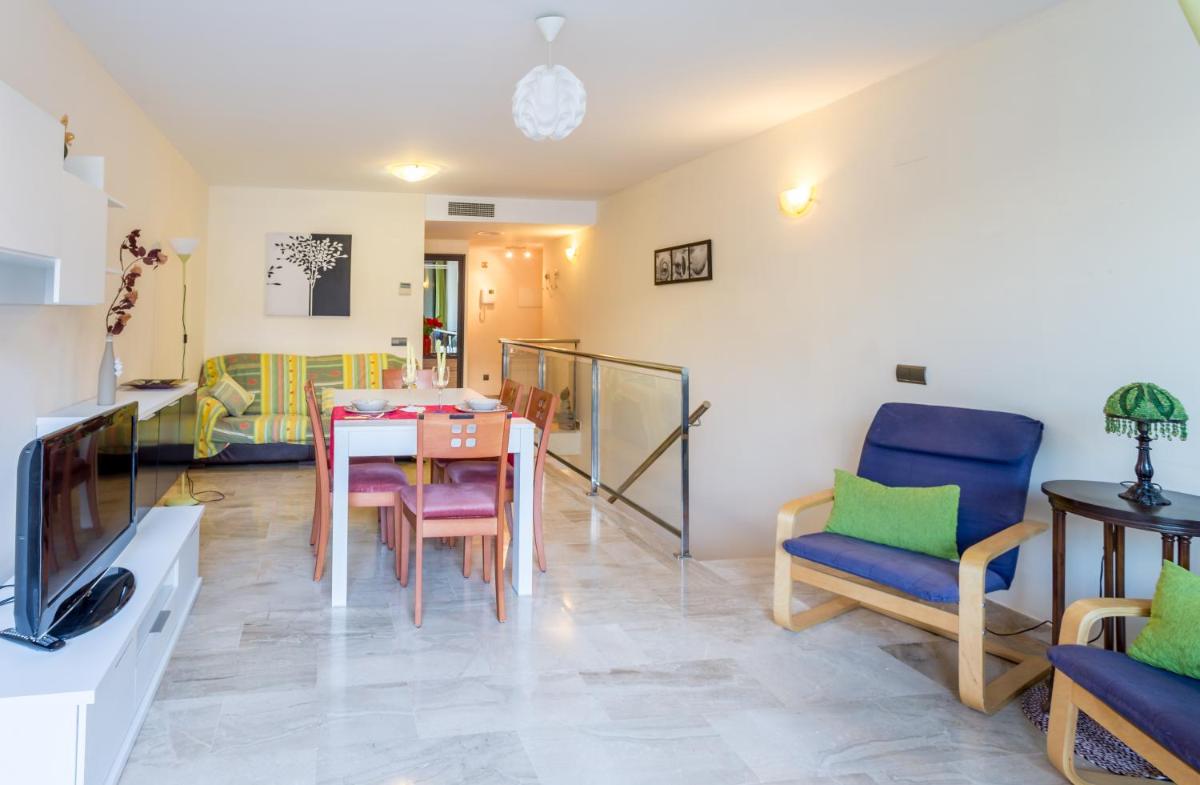 Hauzify I Apartament Altamira - Housity
