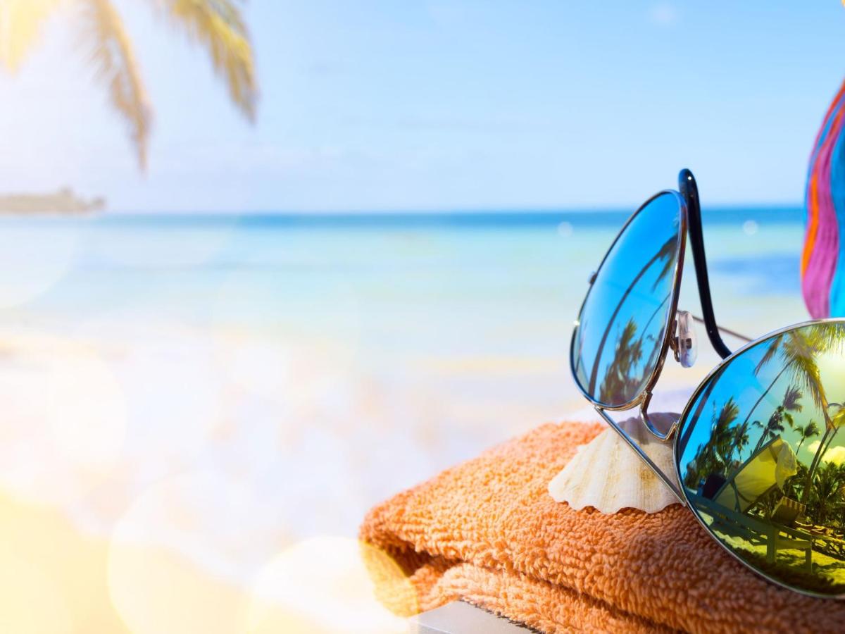 Excelente localização! Perto da praia com estacionamento, ar condicionado, wi-fi, Netflix e roupa de cama! - Housity