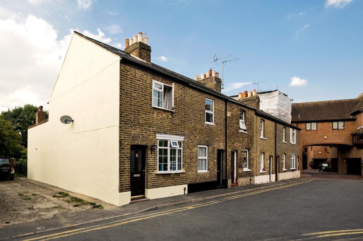 STABLE HOUSE - Eton WINDSOR - Housity
