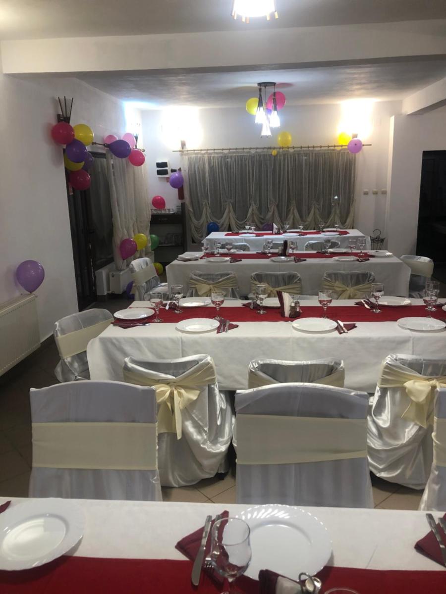 Pensiunea Q - Housity