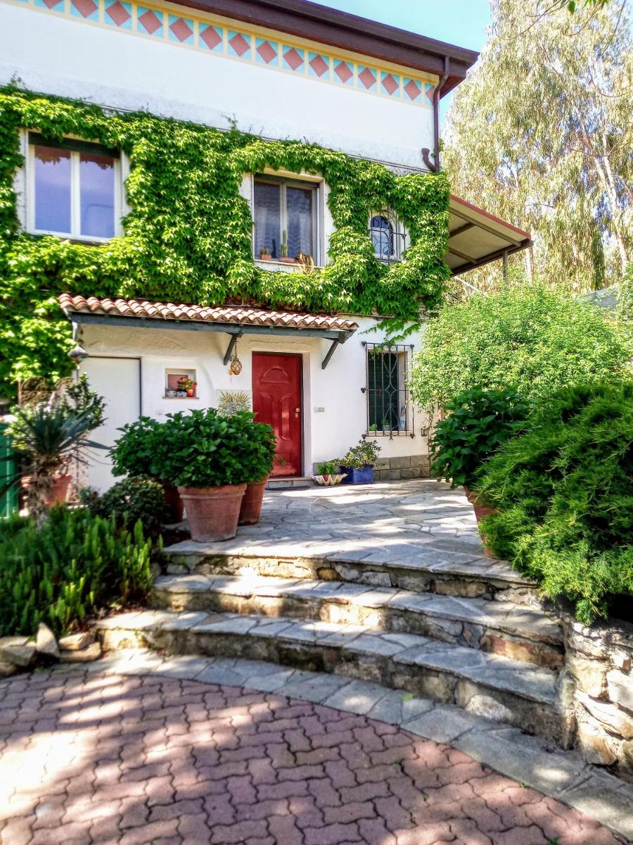 Cà De Rossana Bed&Breakfast - Hizvo