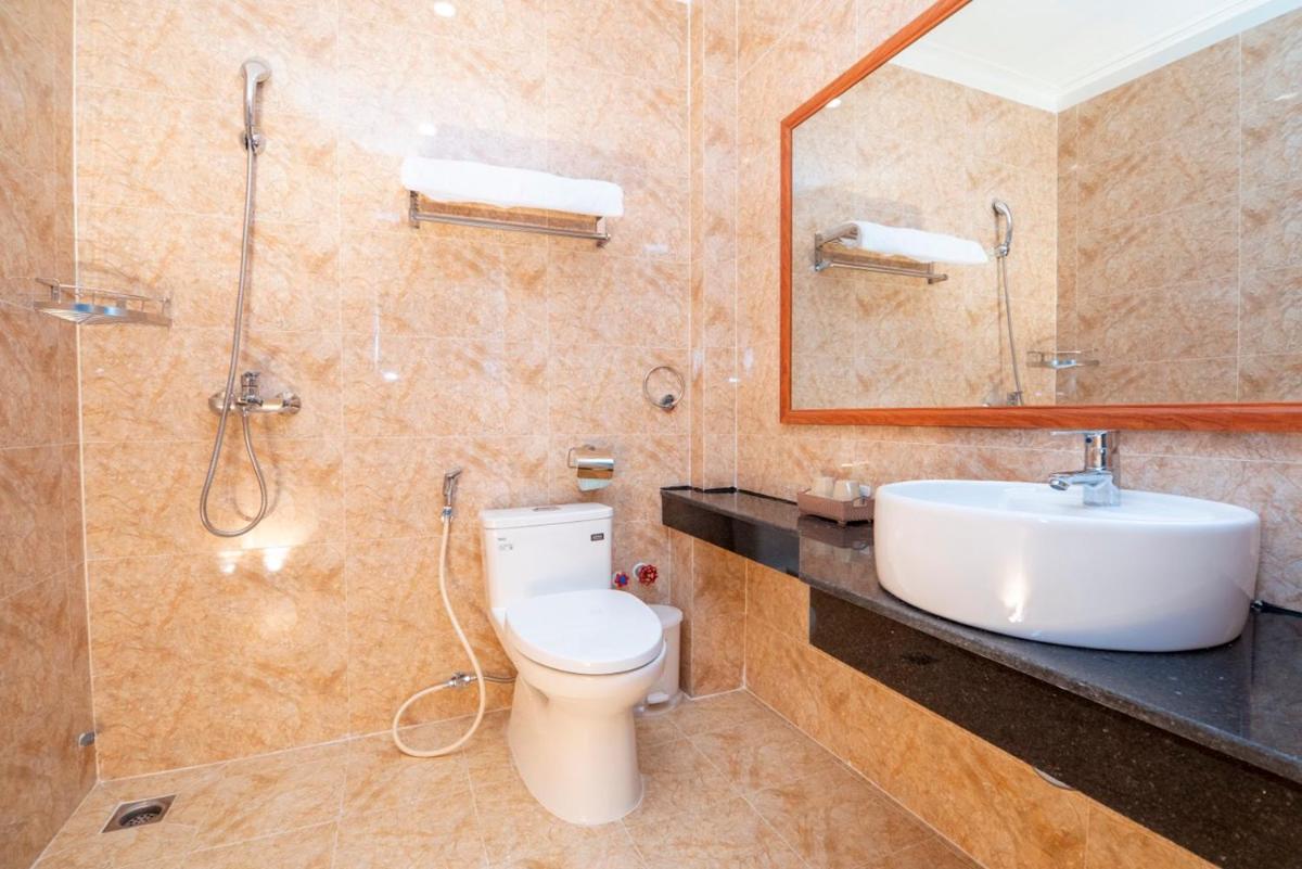 SUN HOTEL - Housity